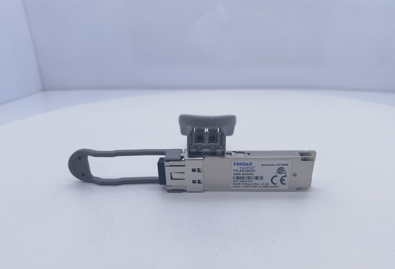 Finisar FTL4S1QE2C SWDM4 QSFP+ Transceiver Optik Untuk 40G Ethernet Melalui Duplex MMF