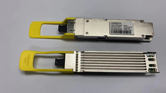 Arista QDD-400G-VSR4 Transceiver Optik 400GBASE-VSR4 yang Dapat Dicolok Jangkauan 50m Peralatan Fiber Optik Teknologi Masa Depan