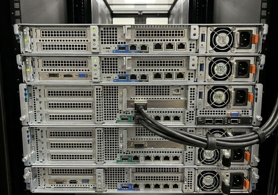 Mellanox MCX75310AAS-NEAT ConnectX-7 400Gb/s NDR InfiniBand Single Port OSFP PCIe 5.0 x16 Kartu Jaringan untuk AI Server