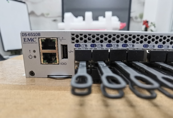 BR-6510DC-24-8G-R Brocade 6510 SAN Beralih Daya DC 24P 8GB SWL