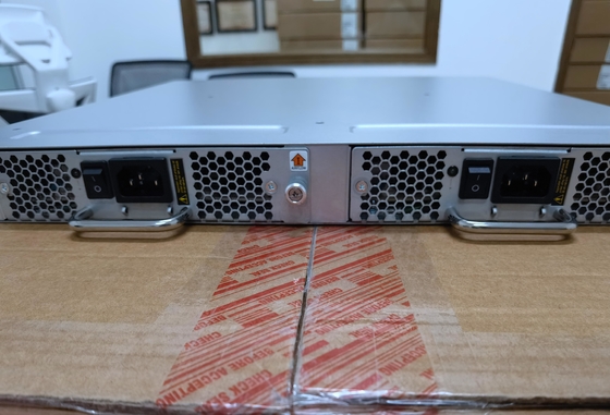 24P 8GB SWL Brocade SAN Switch BR-6510-24-8G-R 24 X 8Gb SFP+ 48 Port